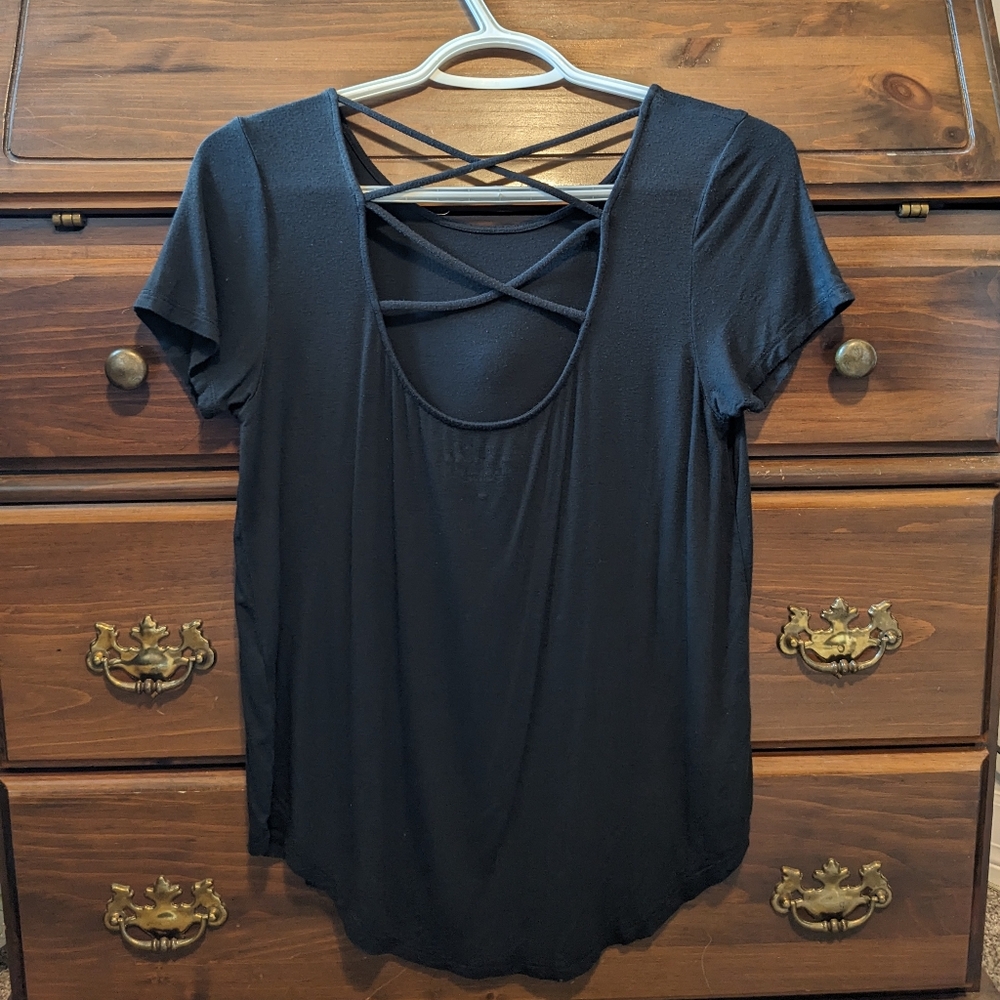 Hollister Must Have Collection Criss Cross Back High Low T shirt Size XS Black